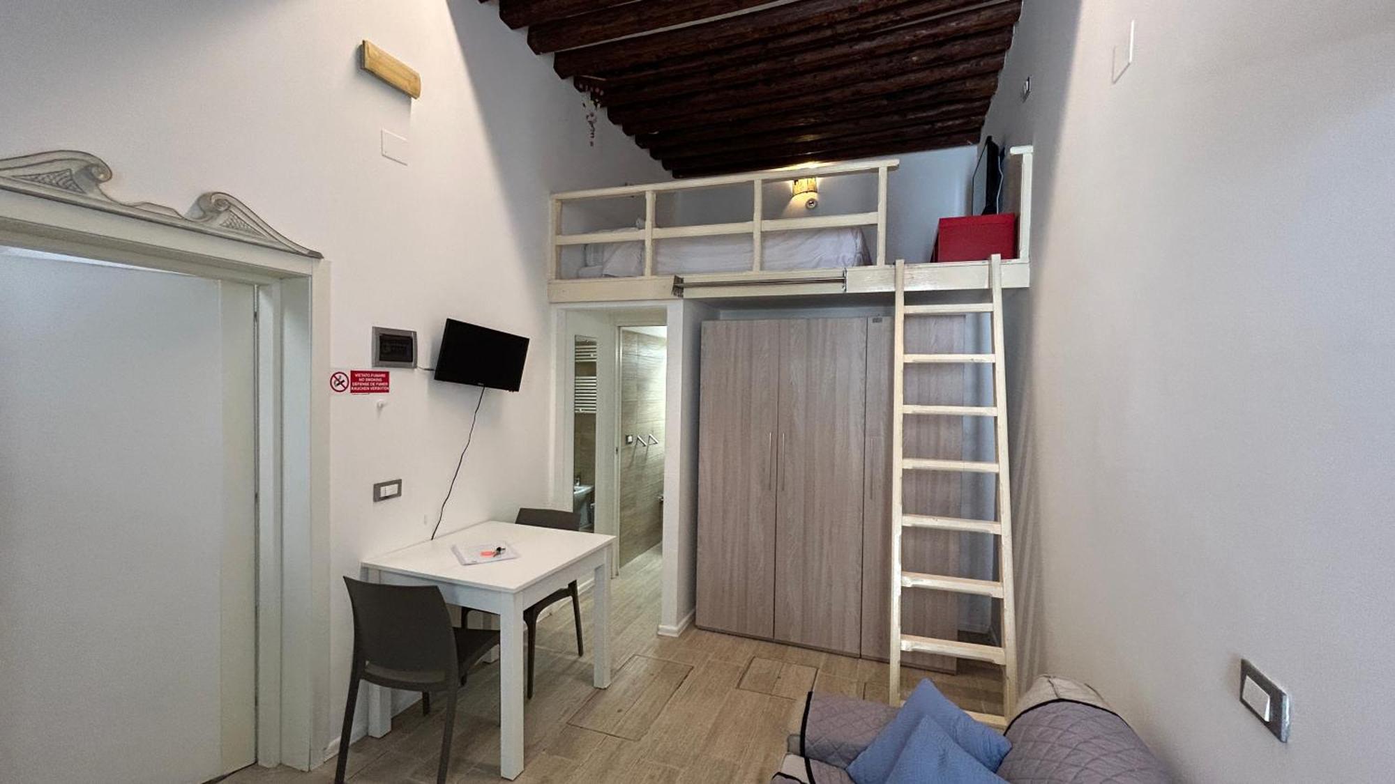 Ca Giardini Apartments In Biennale By Bricola Apartments Венеция Экстерьер фото